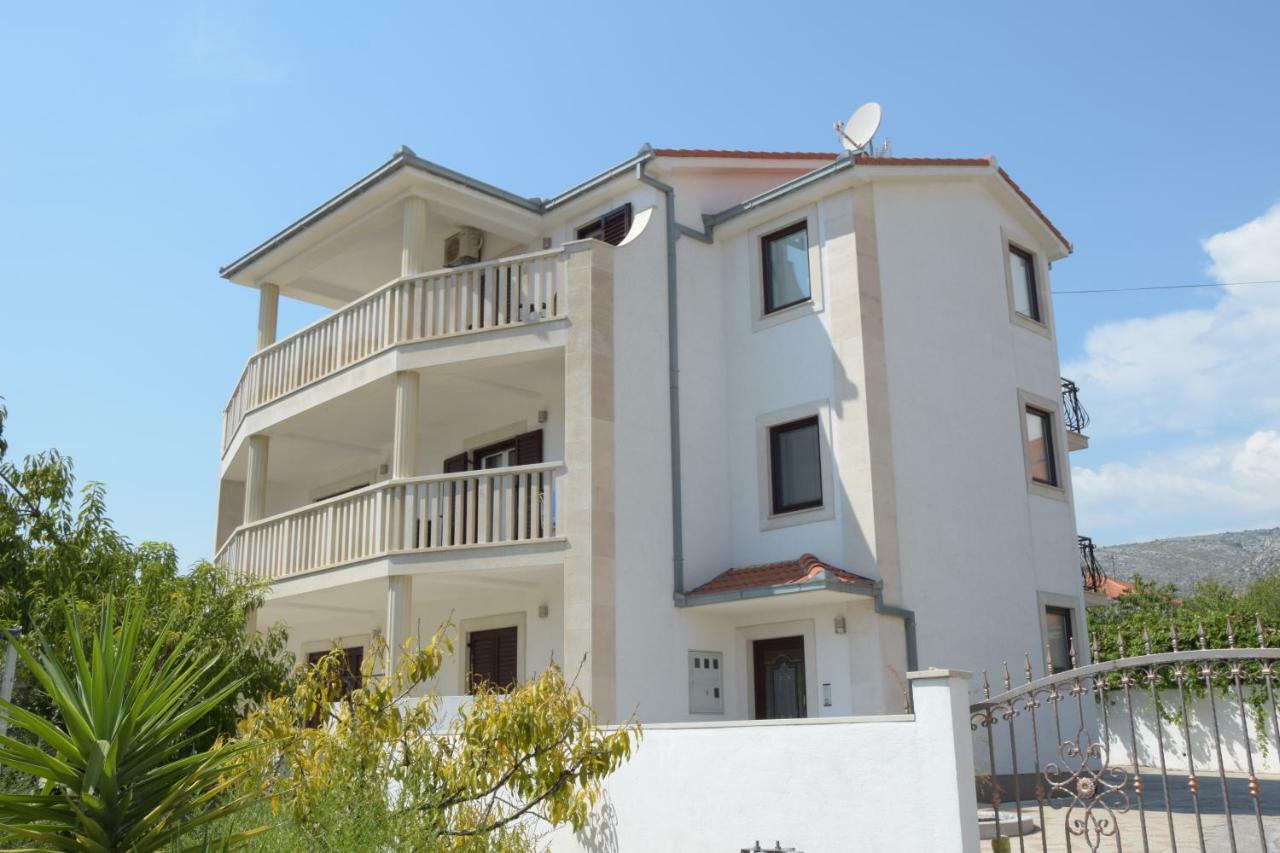 Luxor Apartment Трогір Екстер'єр фото